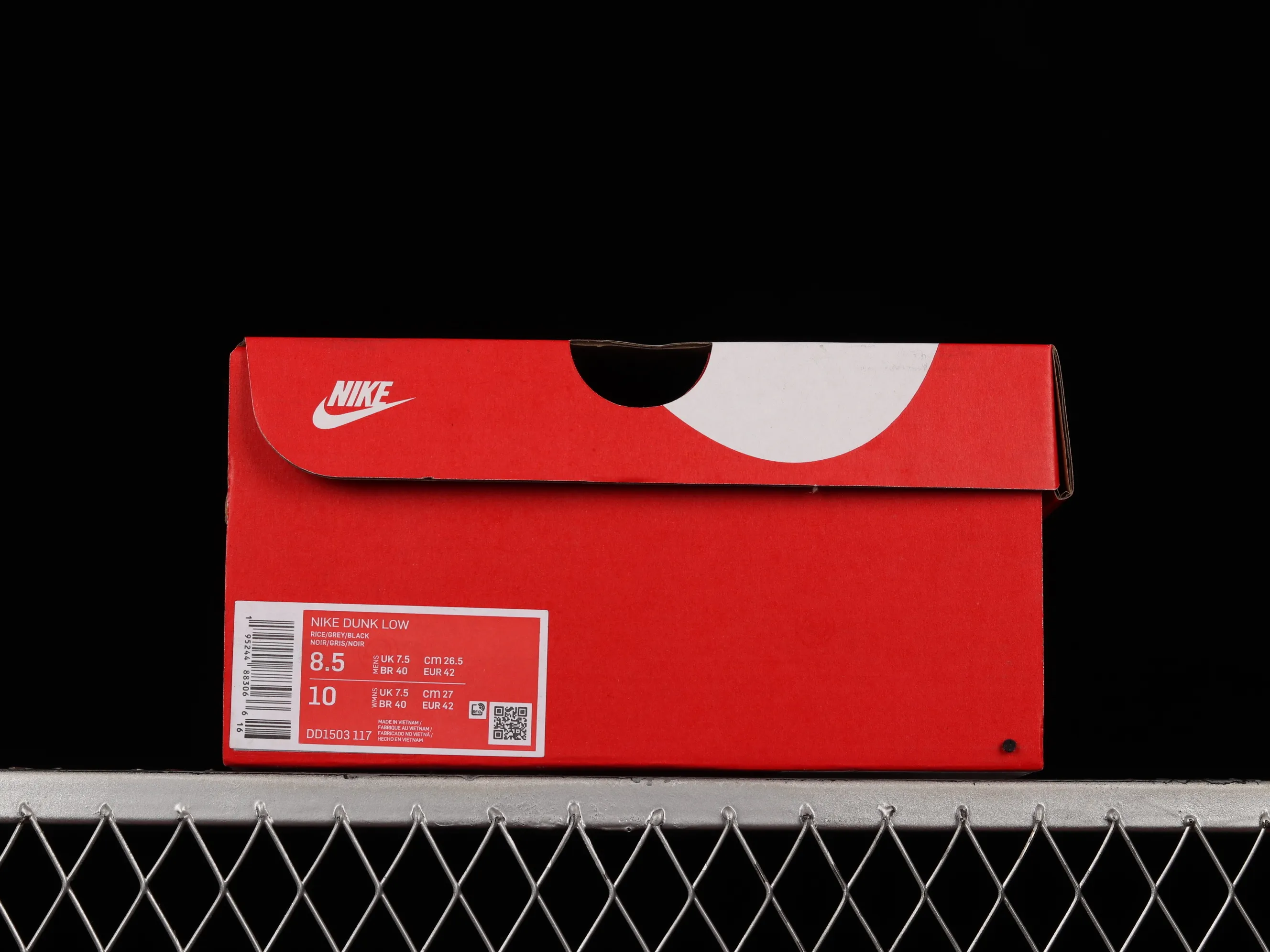 All categories Nk SB Dunk series Nk SB Dunk Low low-top sneakers F version special price Nk Dunk Low "Light Smoke Grey" white gray SB low-top sports and leisure sneakers DD1503-117